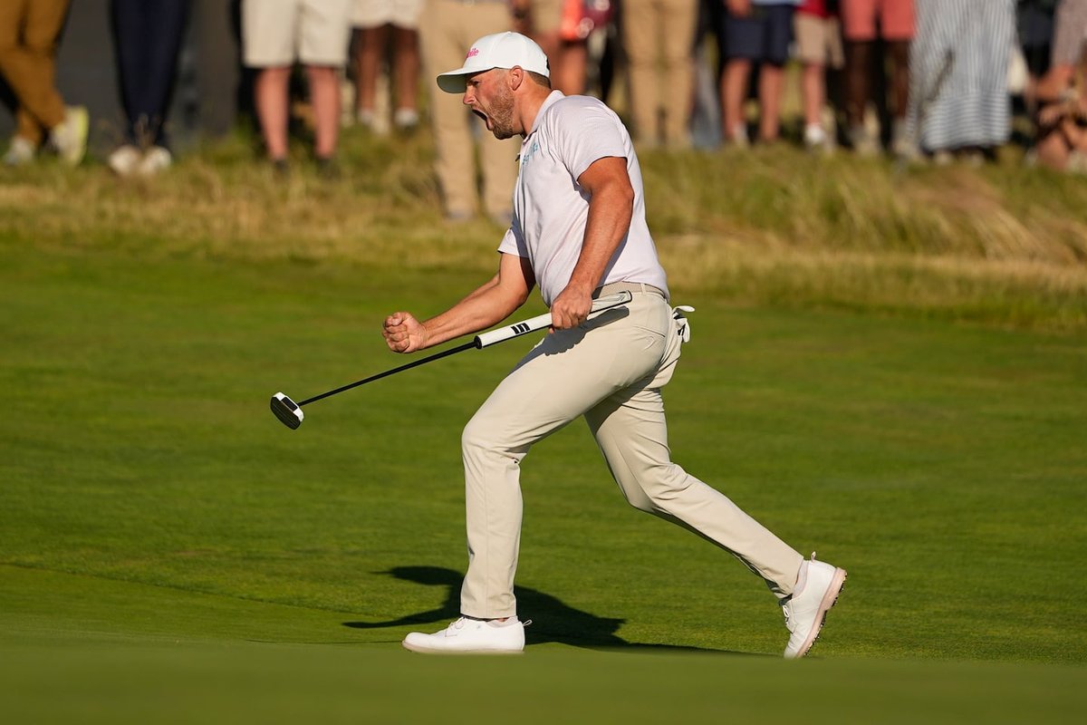 Wyndham Clark reacts after holing a clutch putt during his second U.S. Open win at Shinnecock Hills in 2026